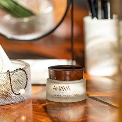 AHAVA Time To Hydrate Essential Day Moisturizer Normal To Dry Skin Krem do twarzy na dzień dla kobiet 50 ml