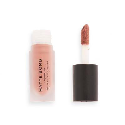 Makeup Revolution London Matte Bomb Pomadka dla kobiet 4,6 ml Odcień Delicate Brown