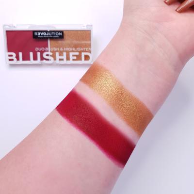 Revolution Relove Colour Play Blushed Duo Blush &amp; Highlighter Paletka do konturowania dla kobiet 5,8 g Odcień Wishful