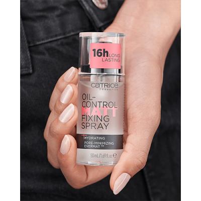 Catrice Oil-Control Matt Fixing Spray Utrwalacz makijażu dla kobiet 50 ml