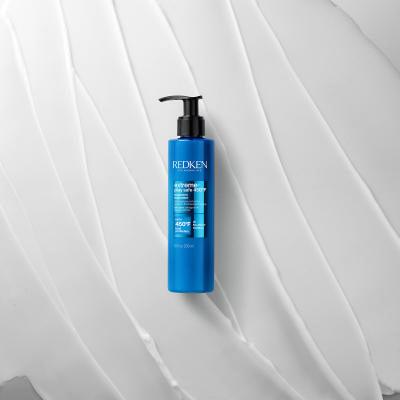 Redken Extreme Play Safe 230°C Treatment Stylizacja włosów na gorąco dla kobiet 200 ml