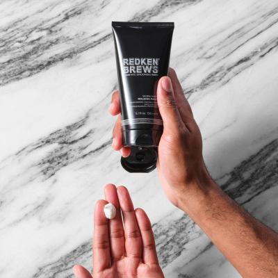 Redken Brews Hard Molding Paste Wosk do włosów dla mężczyzn 150 ml