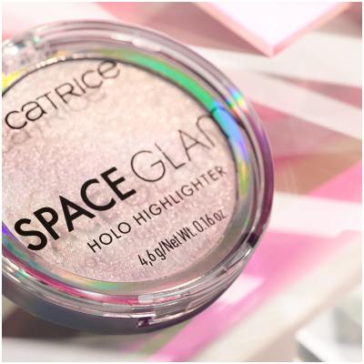 Catrice Space Glam Holo Rozświetlacz dla kobiet 4,6 g Odcień 010 Beam Me Up!