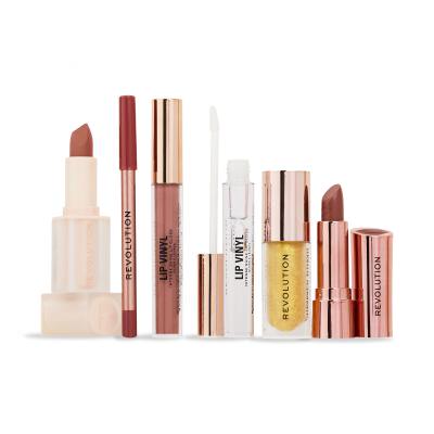 Makeup Revolution London Ultimate Nude Lip Kit Zestaw pomadka Satin Kiss 3,2 g Chauffeur Nude + pomadka Lip Allure Soft Satin 3,2 g Chauffeur Nude + błyszczyk Vinyl Lipgloss 2,5 ml Chauffeur Nude + błyszczyk Vinyl Lipgloss 2,5 ml Clear + błyszczyk Shimmer Bomb 4,5 ml Light Catcher + konturówka do us